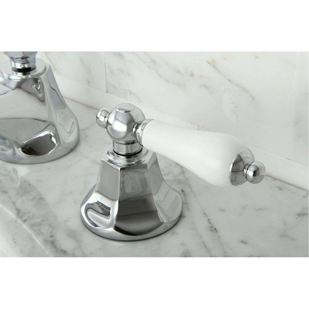 Antique Brass Widespread Bathroom Faucet V3395