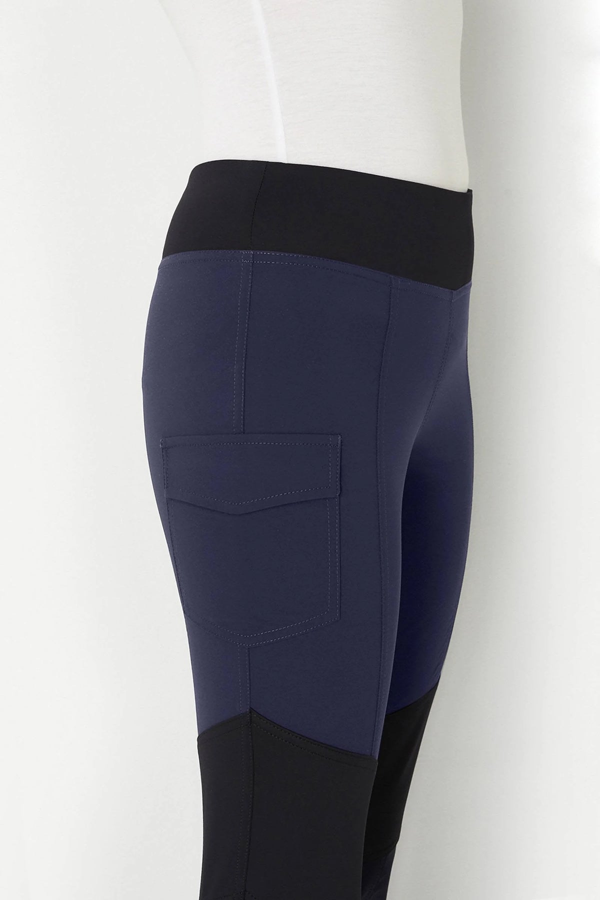 Contrast-Panel Legging Black B356516