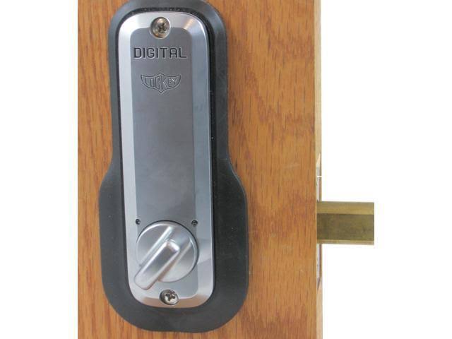 Keyless Mechanical Entry Deadbolt W843864