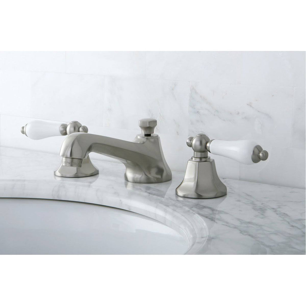 Antique Brass Widespread Bathroom Faucet V3395