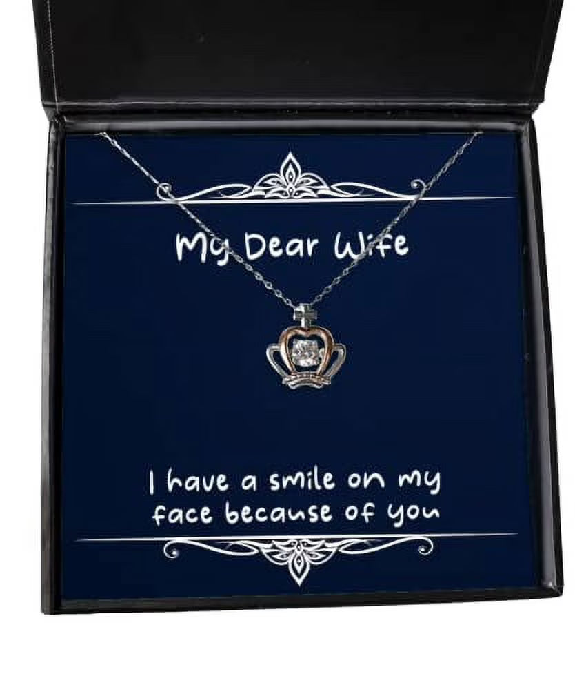 Wife Crown Pendant Necklace M4848