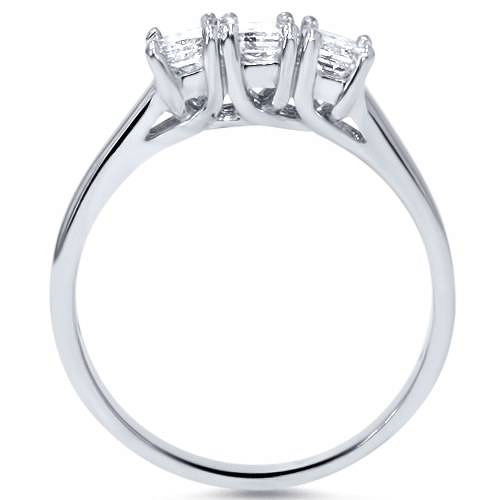 Three Stone Diamond Ring 14K White Gold D9563