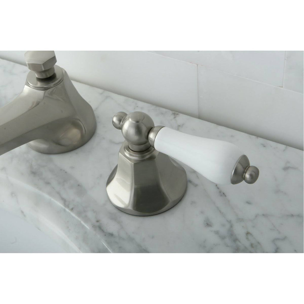 Antique Brass Widespread Bathroom Faucet V3395