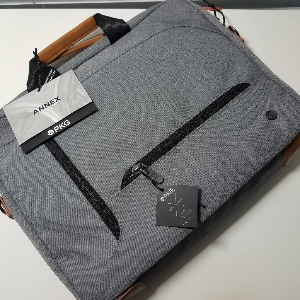 Case for 16x22 Laptop - Light Gray I976032
