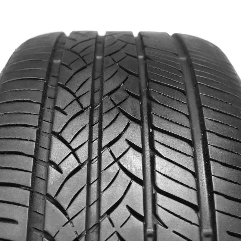 215/45R17 87V Tire L875