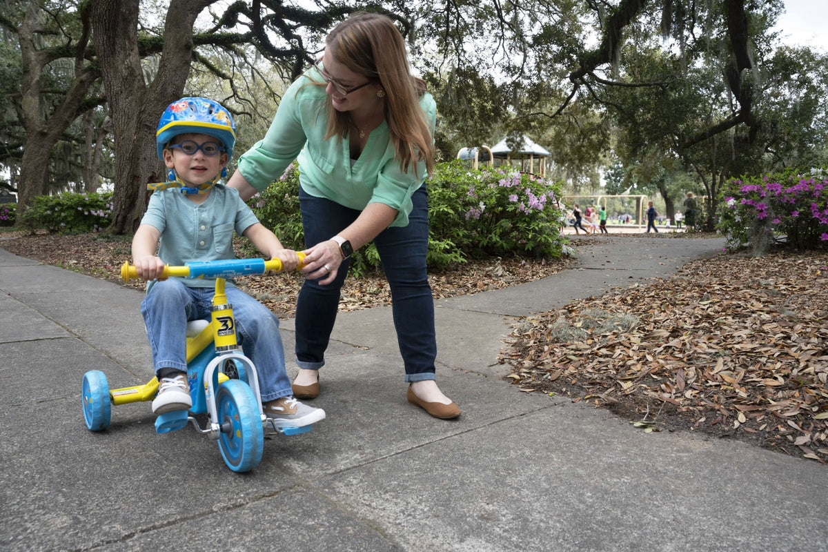 Baby Shark 10" Unisex Trike S7994