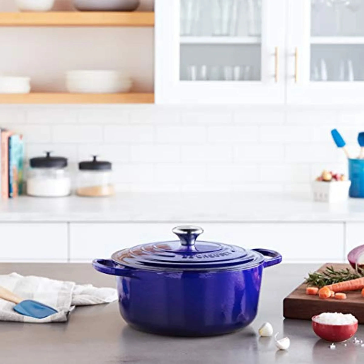 5.5 qt. Enameled Cast Iron Round Dutch Oven L3441