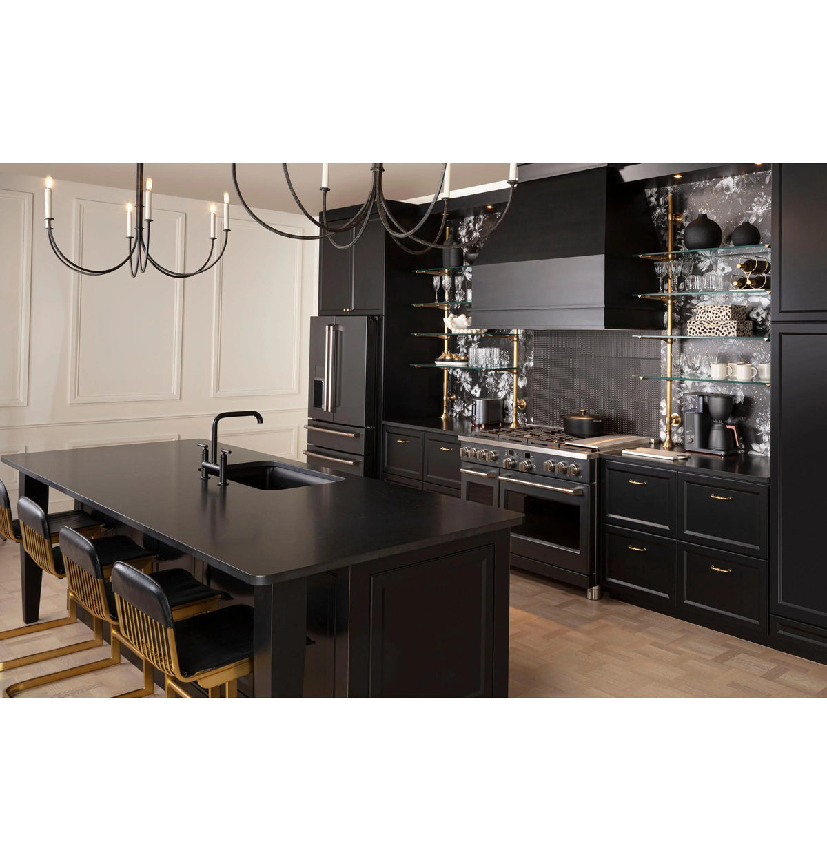 Smart Range Hood with 610 CFM Blower E976