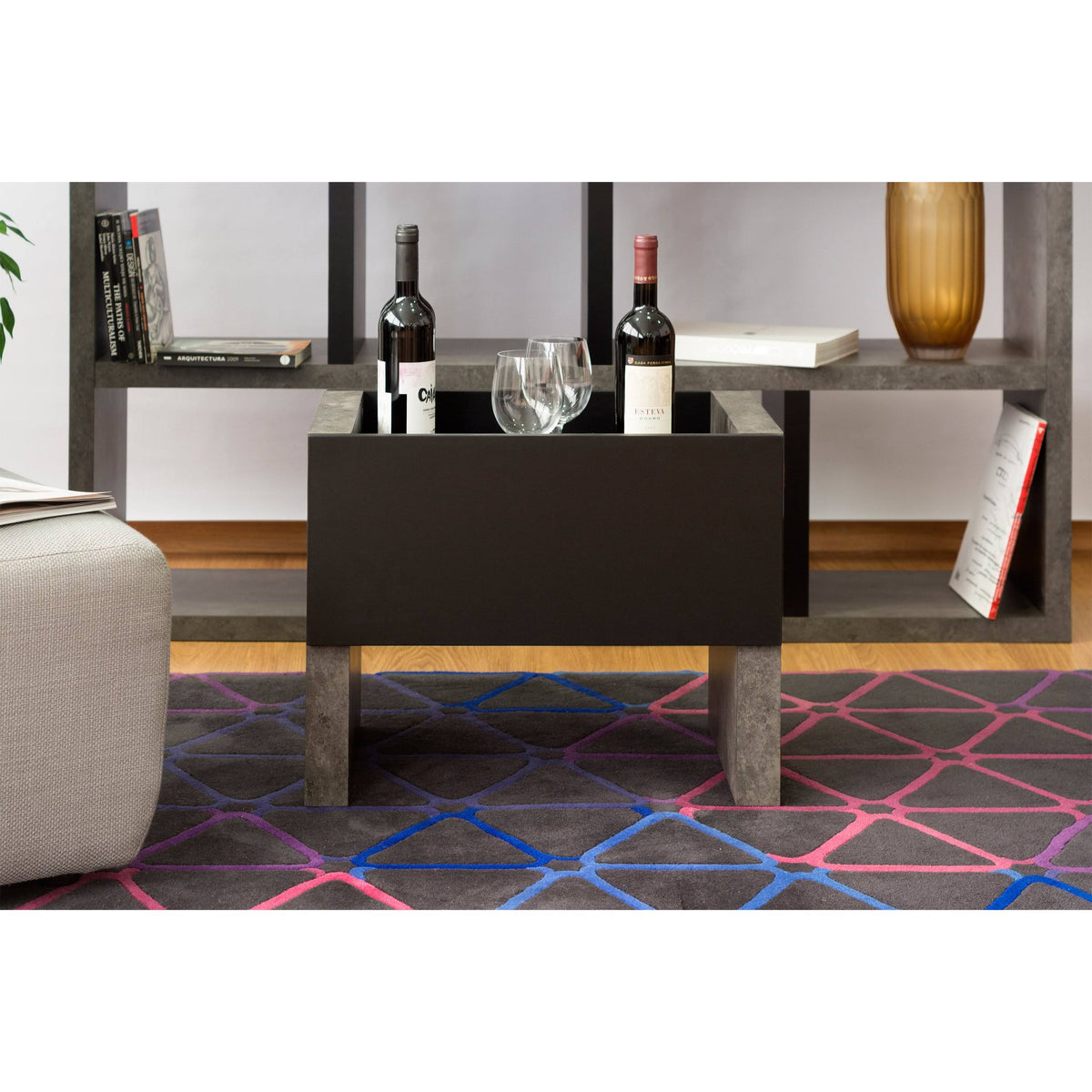 Black Side Table Z276