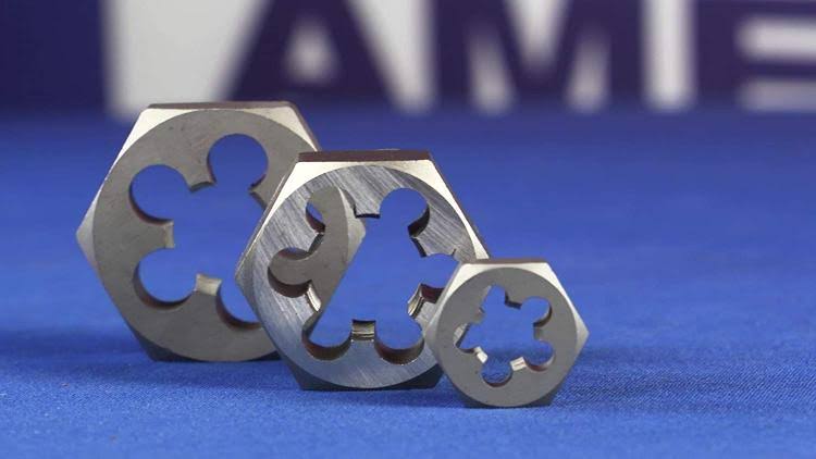 2-3/4 inch-8 Carbon Steel Hex Die M55484