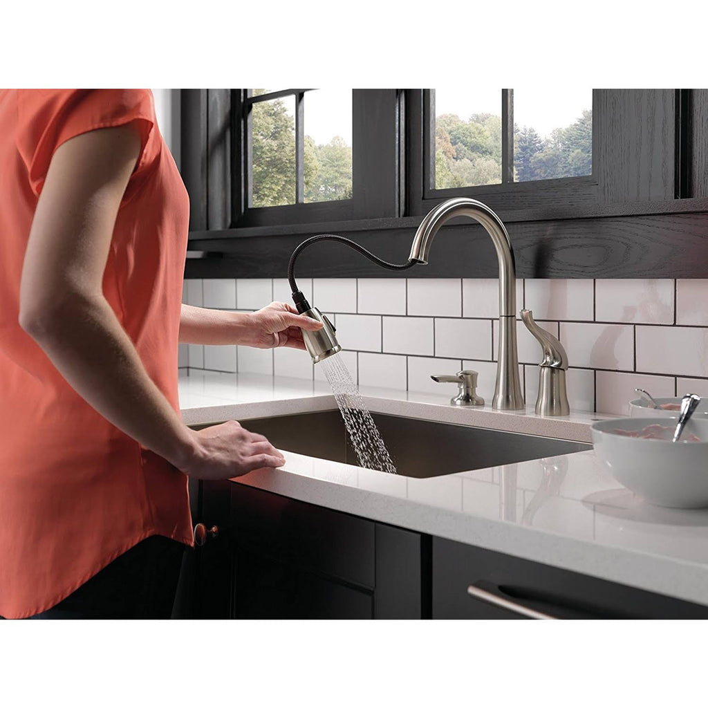 Single Handle Pull Down Kitchen Faucet with Soap P292