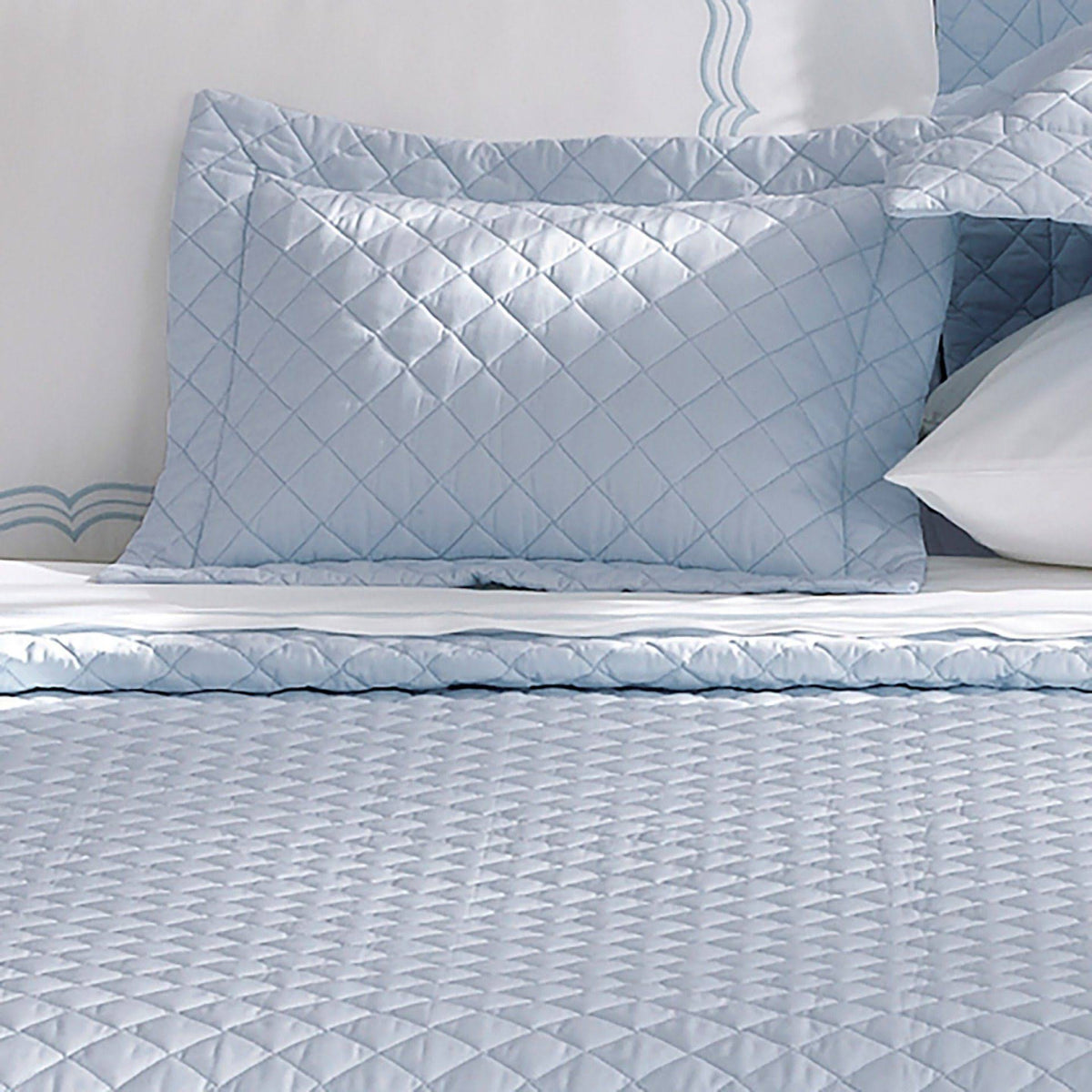 Sky Full/Queen Quilt G764441