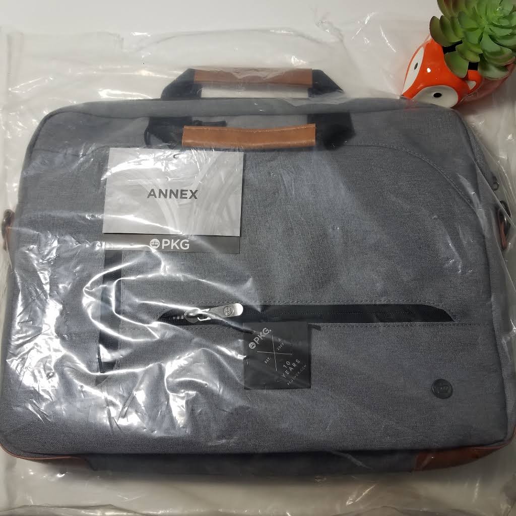 Case for 16x22 Laptop - Light Gray I976032